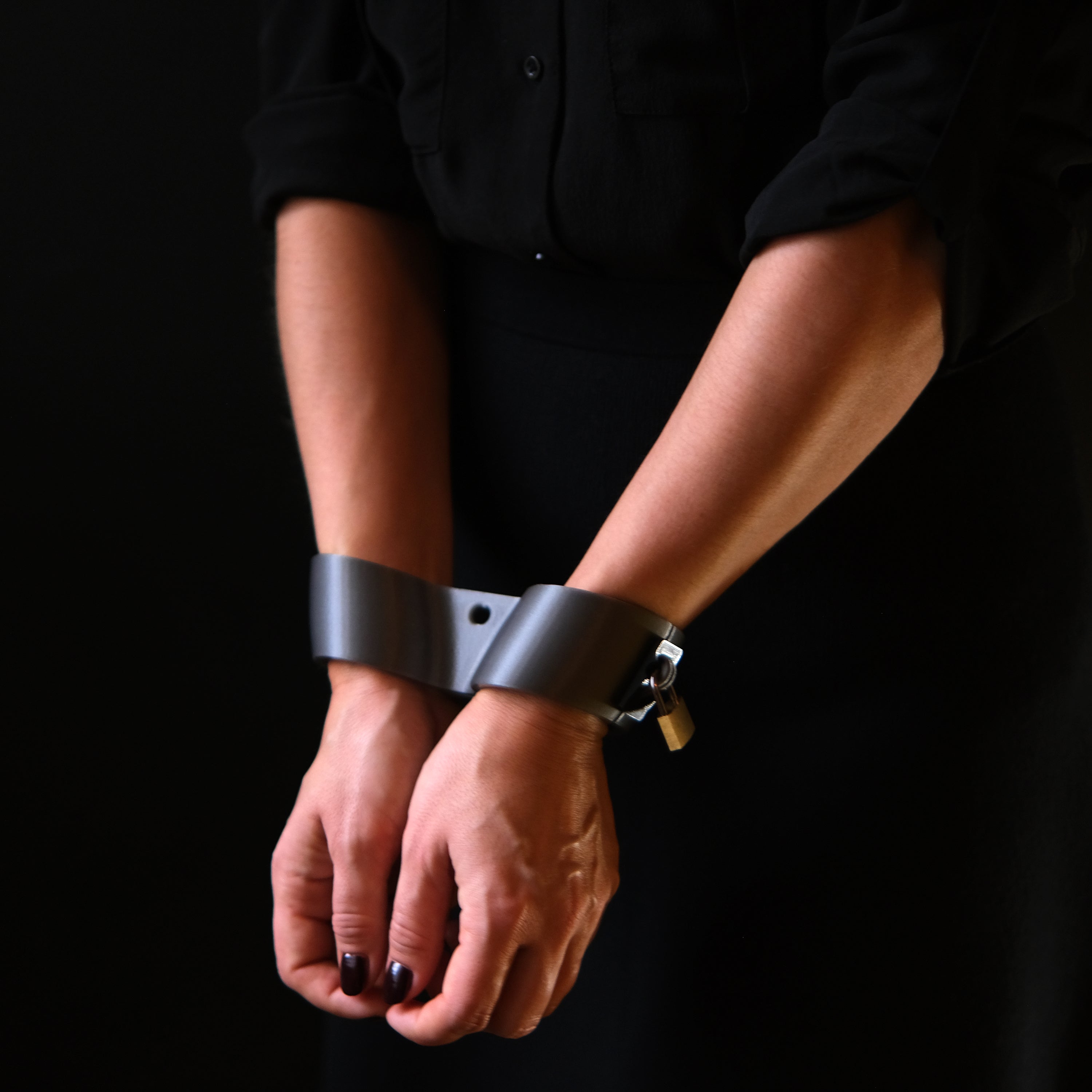 Octocuffs - ergonomic rigid handcuffs