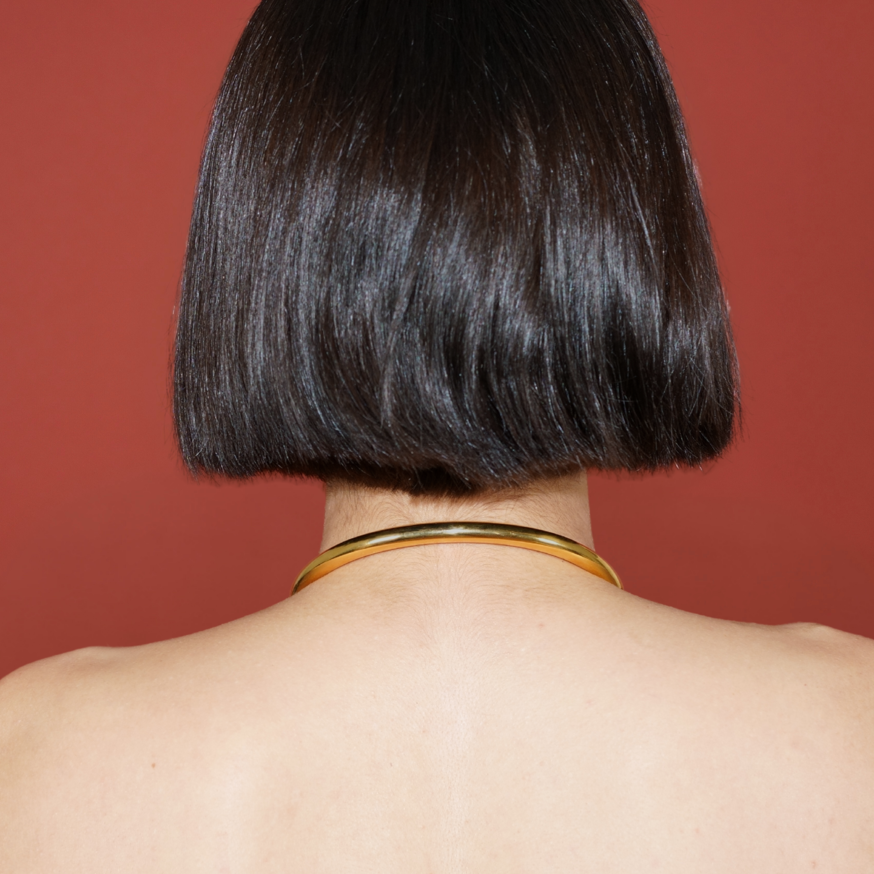 deSade® Collar 8 mm gold - Elegant locking neck cuff in stainless steel, oval, with hidden Hex‑Lock – with O‑Ring