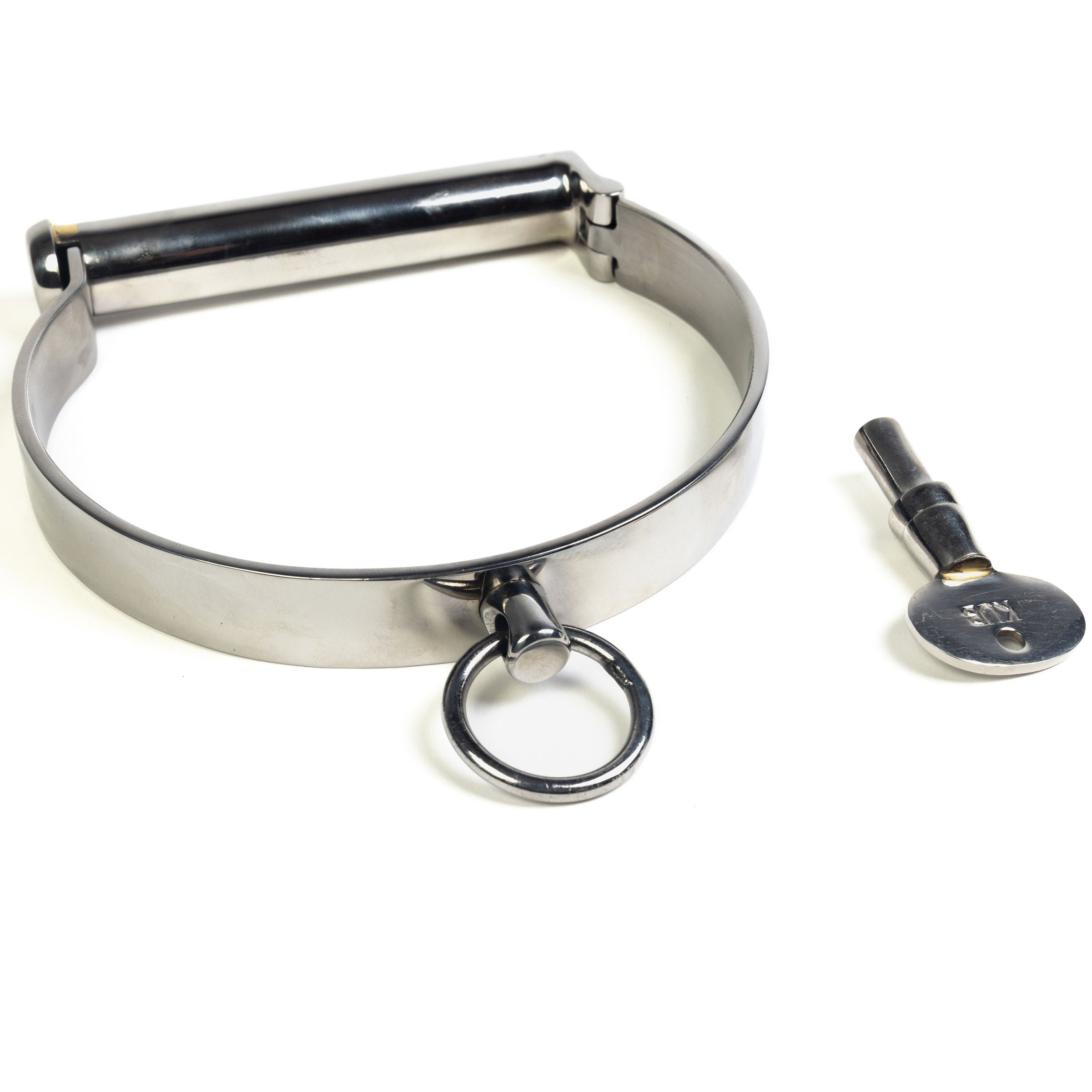 Large Darby style collar with ring of O