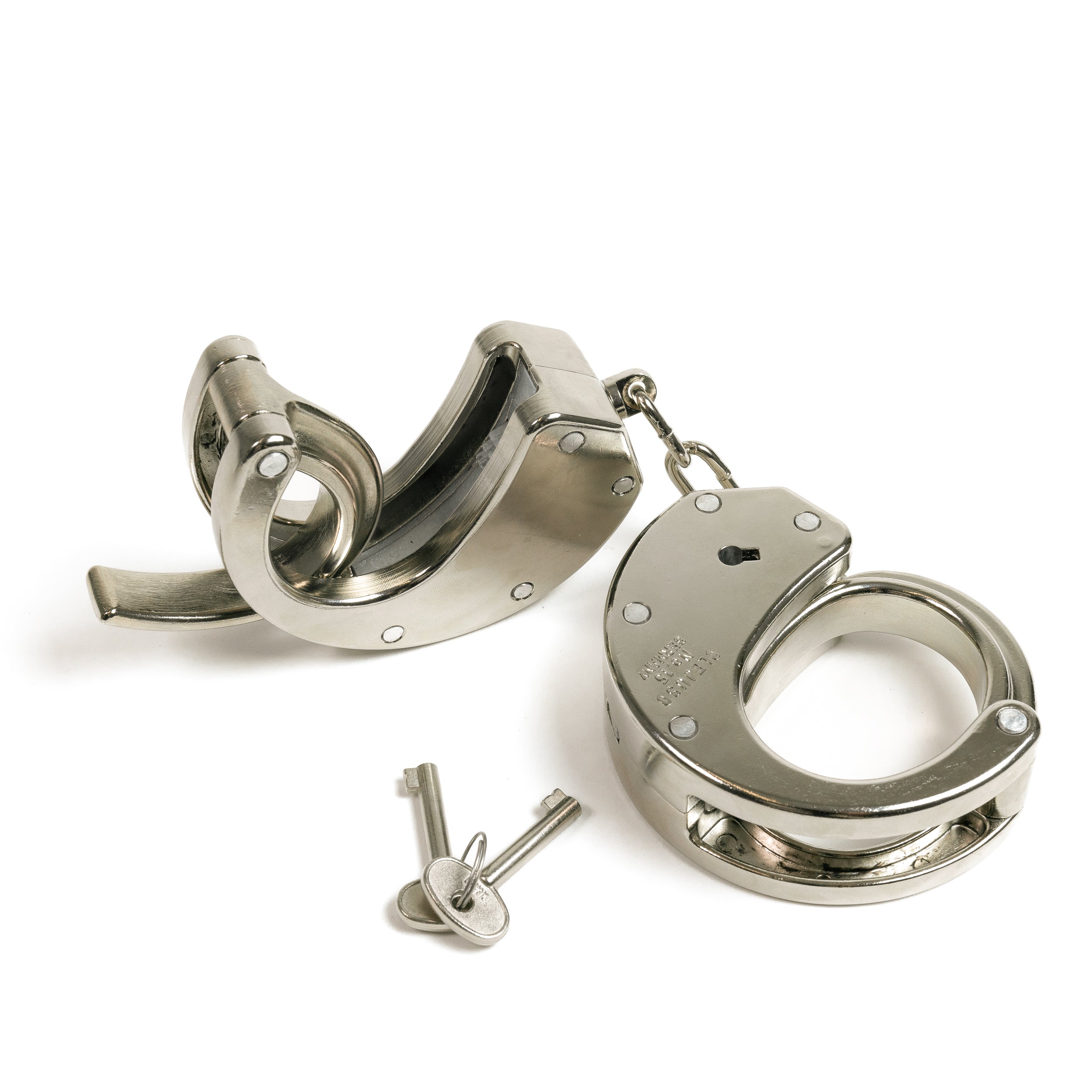 Clejuso No. 15 - very heavy handcuffs with chain