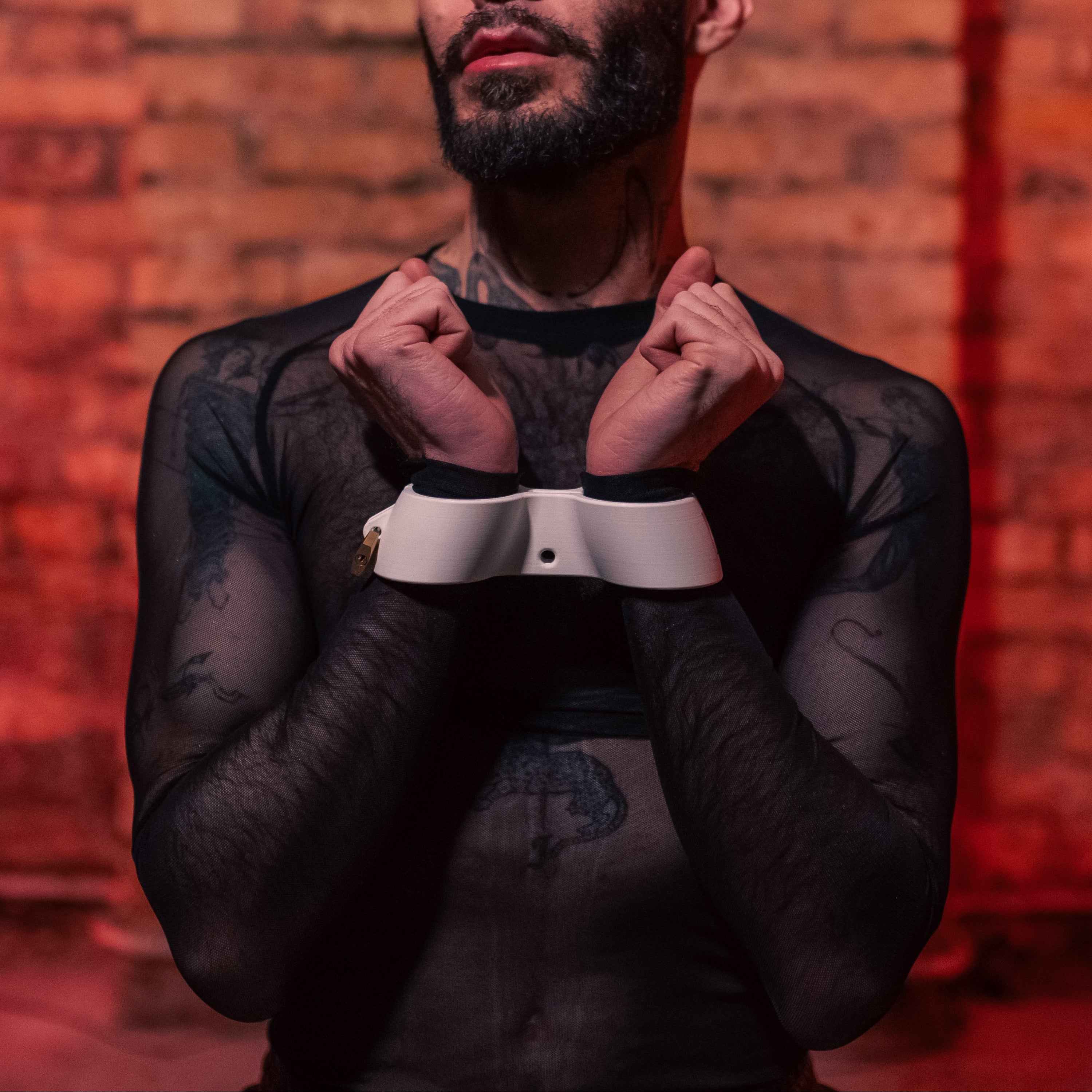 Octocuffs - ergonomic rigid handcuffs