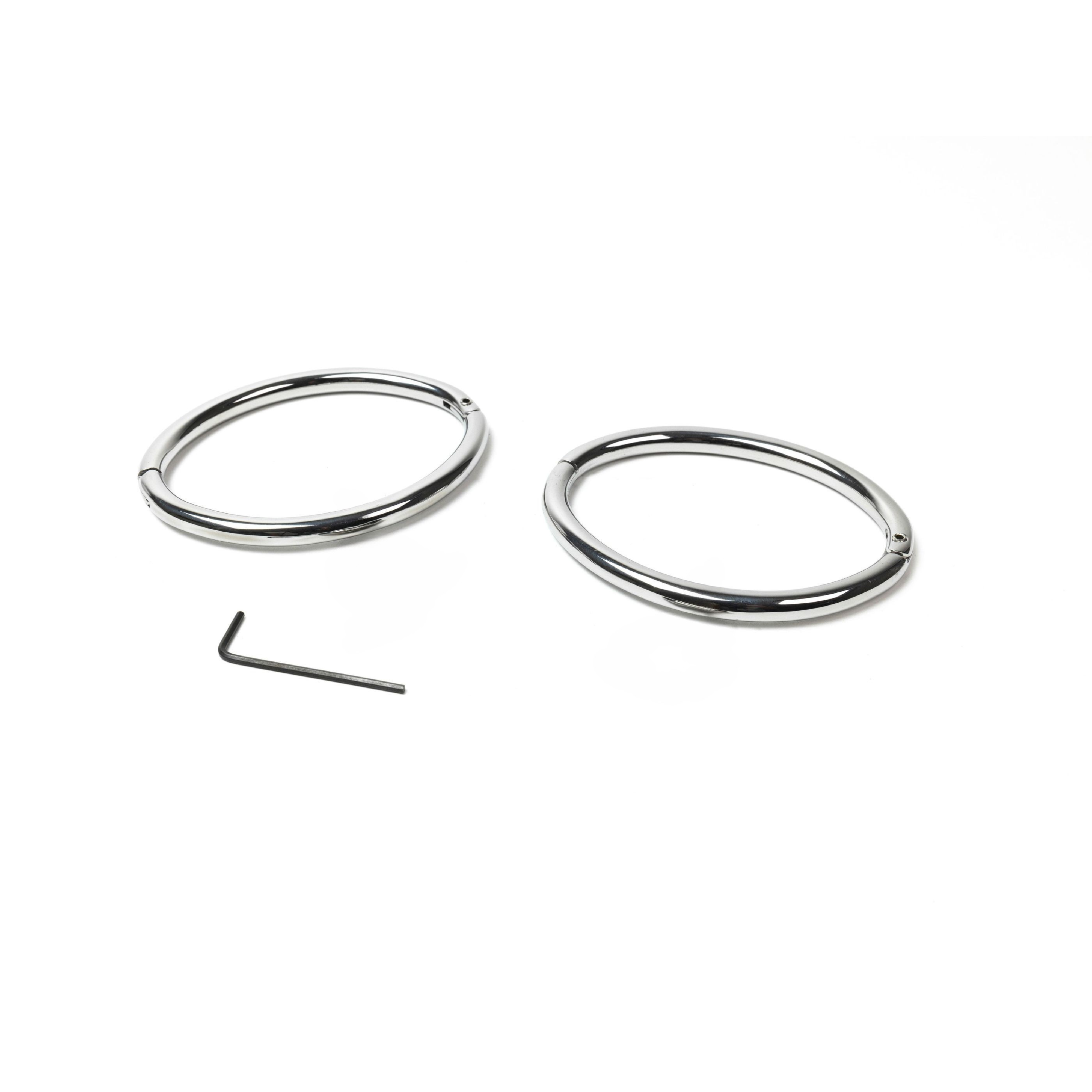 deSade® Cuff 8 mm silver – Elegant locking bracelet in stainless steel with hidden Hex‑Lock