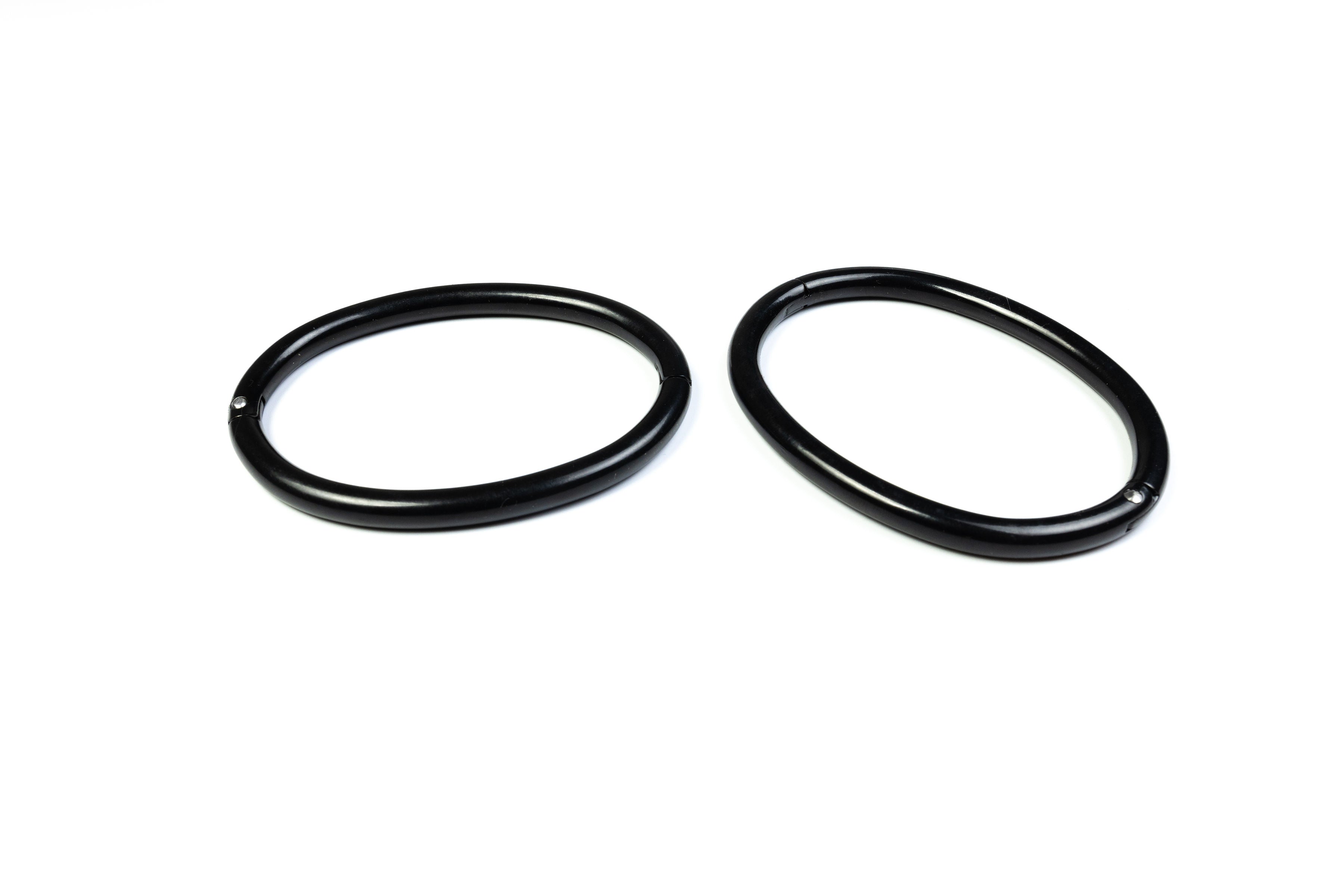 2xdeSade® Cuff 6 mm black – Elegant locking bracelet in stainless steel with hidden Hex‑Lock. Available as a Single Piece or a Set of Two
