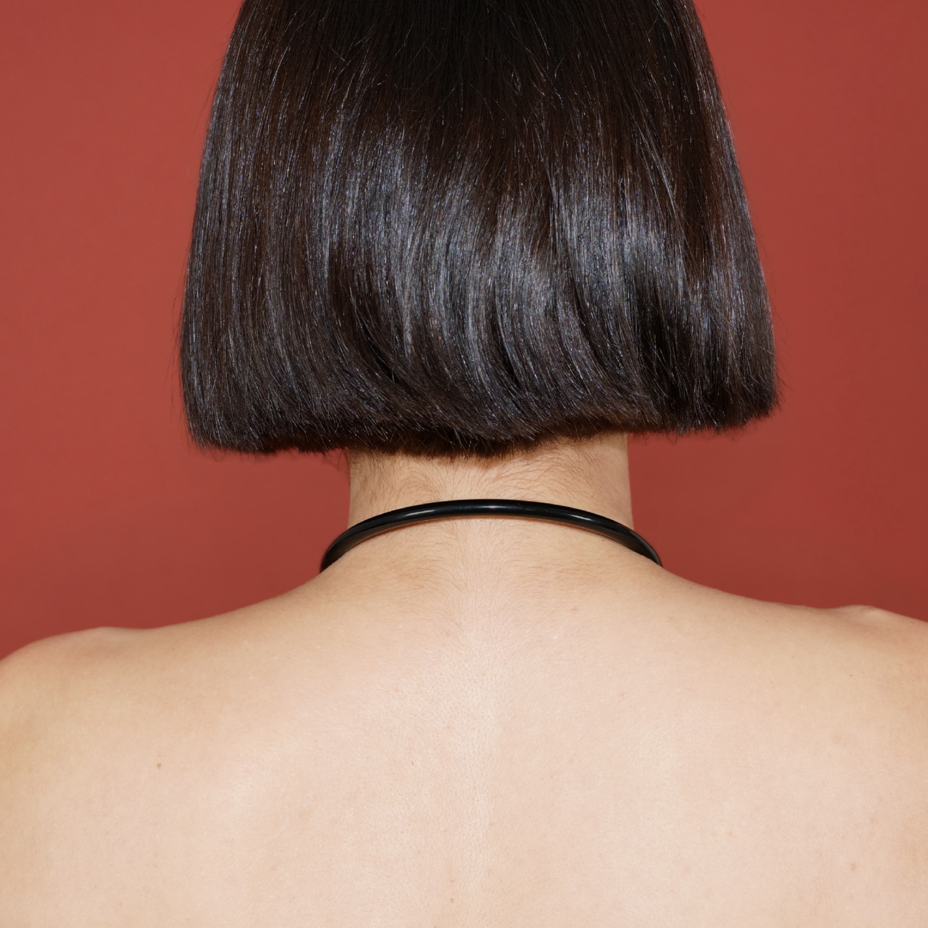 deSade® Collar 6 mm black - Elegant locking neck cuff in stainless steel, oval, with hidden Hex‑Lock – with O‑Ring